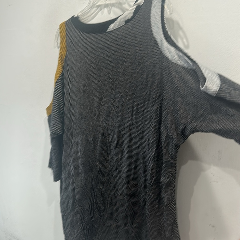 ALEMBIKA Yellow Black white stripe cut out Shoulder Ultra Soft Flowy Artsy small - Picture 6 of 9